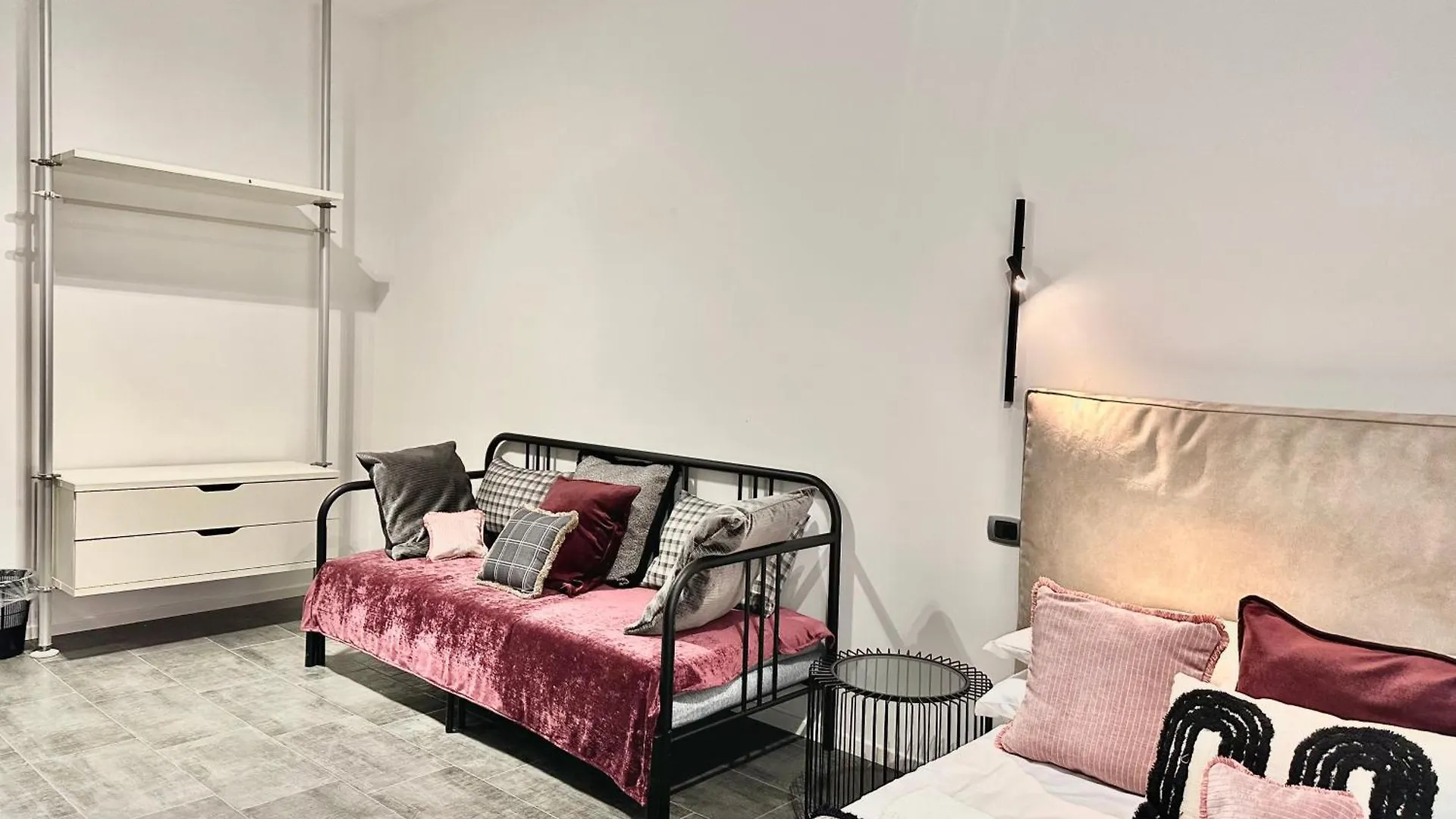 Xcross Suites Garbatella Rome