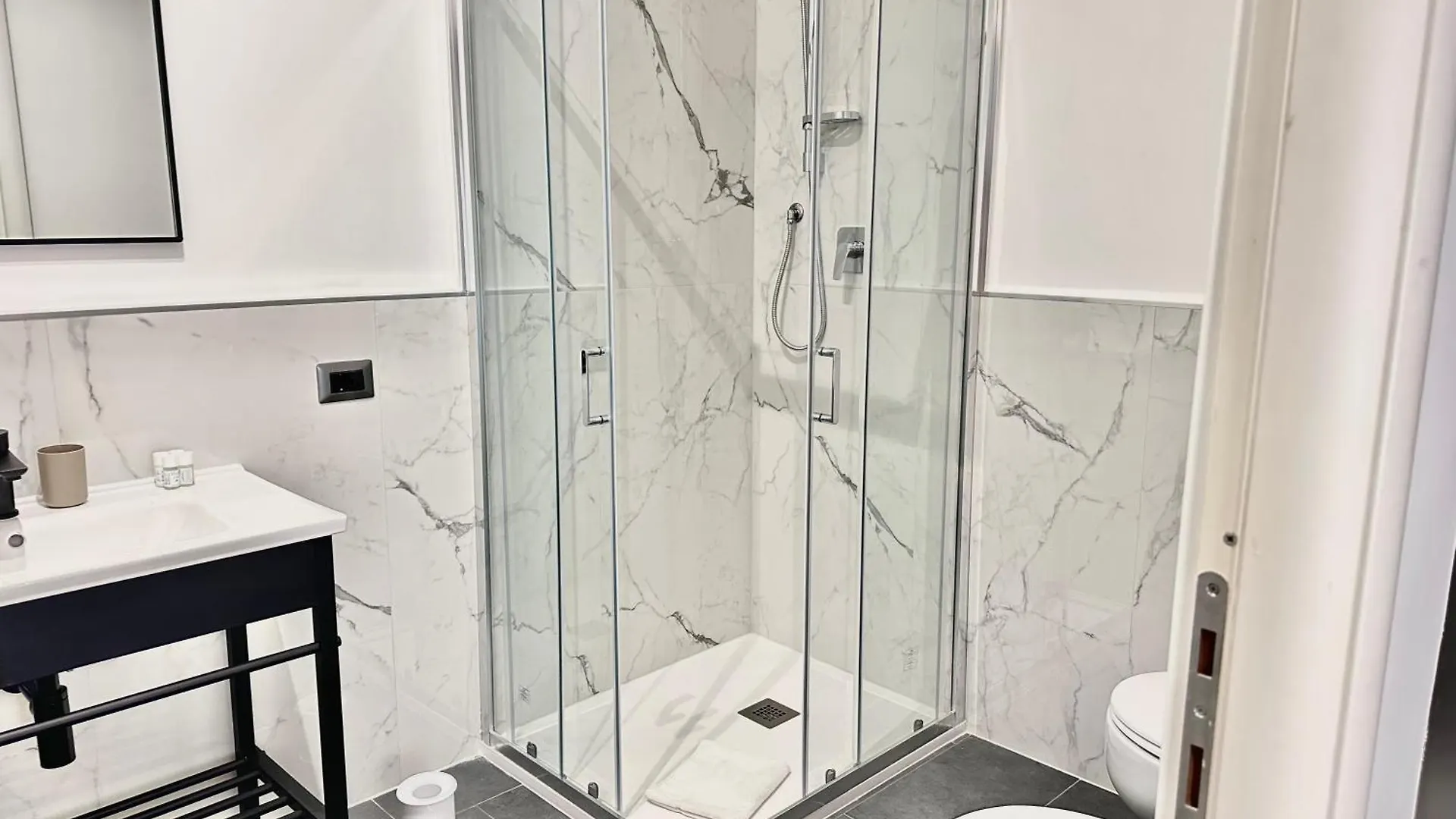 Xcross Suites Garbatella Rome