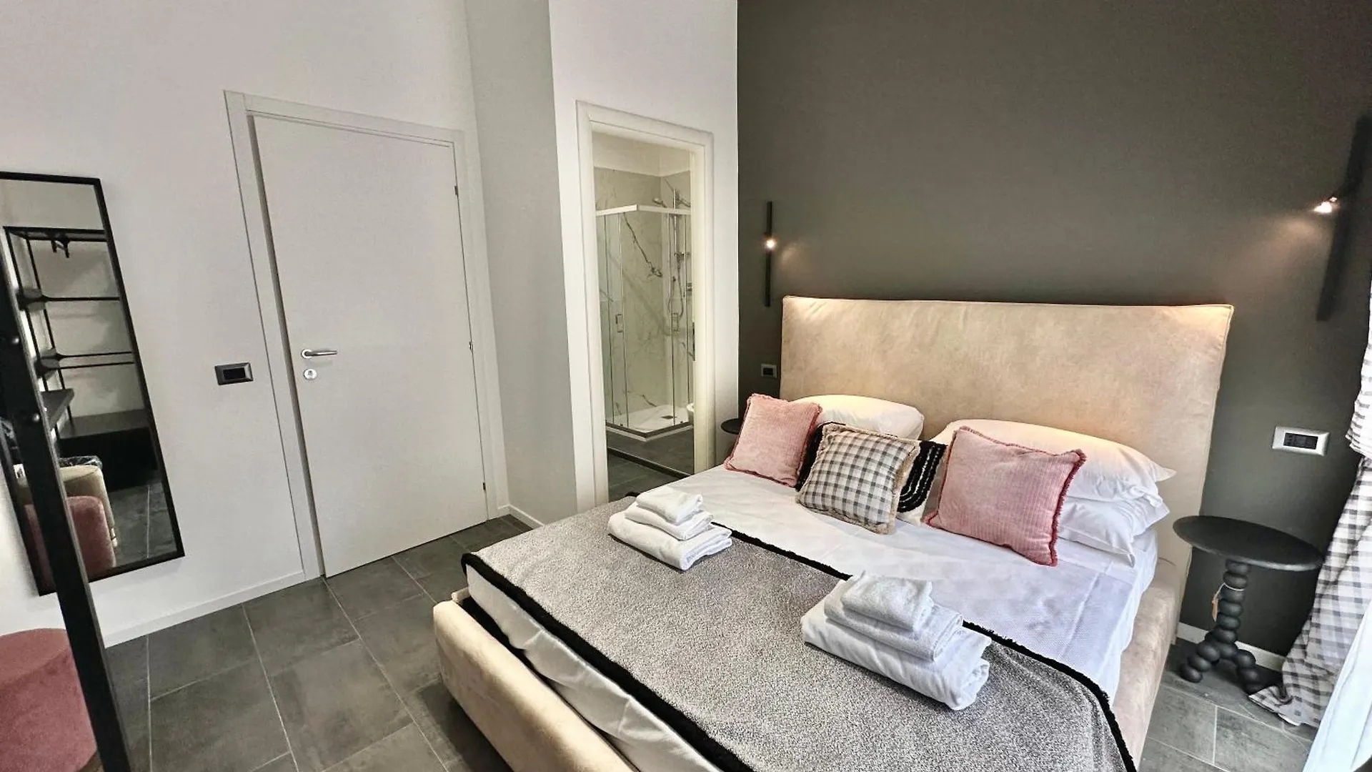 Guest house Xcross Suites Garbatella Rome