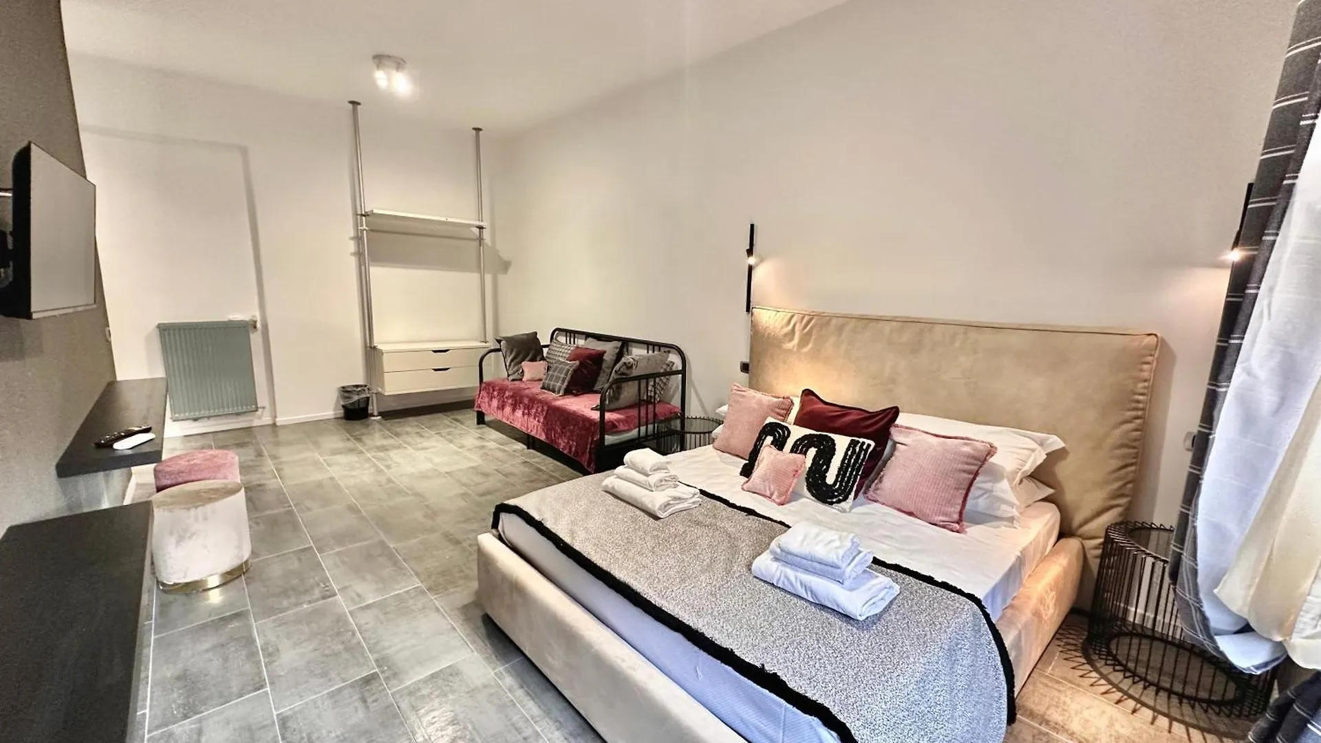 Xcross Suites Garbatella Roma Affittacamere
