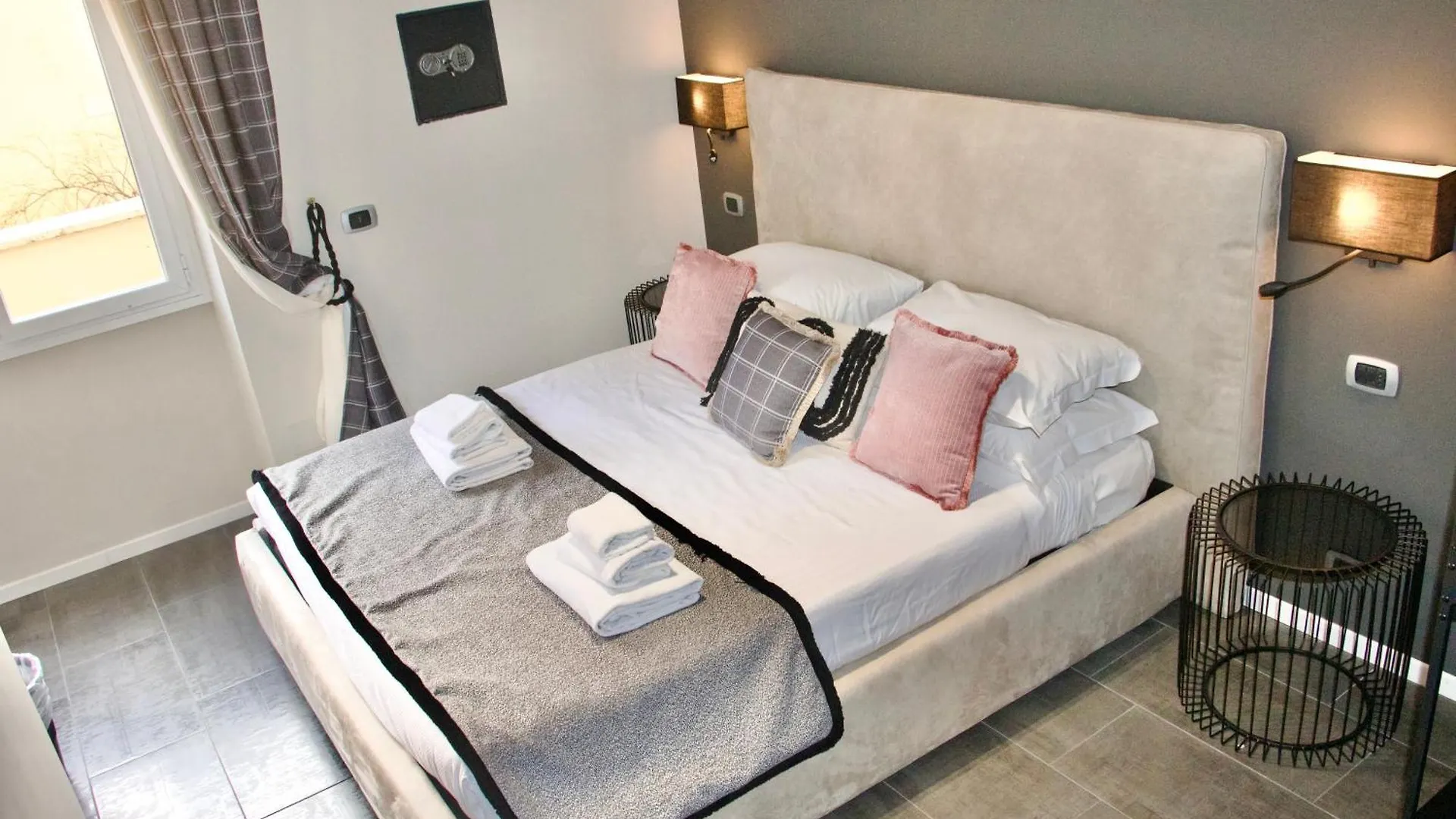 Xcross Suites Garbatella Roma Affittacamere