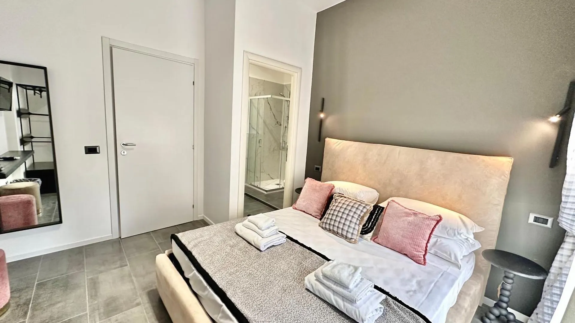 Xcross Suites Garbatella Roma 0*,