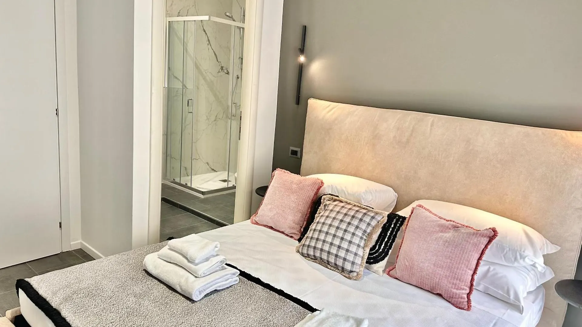 Affittacamere Xcross Suites Garbatella Roma Italia